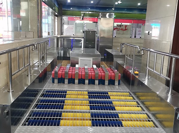 礦用全自動洗靴機(jī)