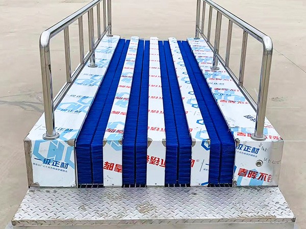 礦用機(jī)械式洗靴機(jī)